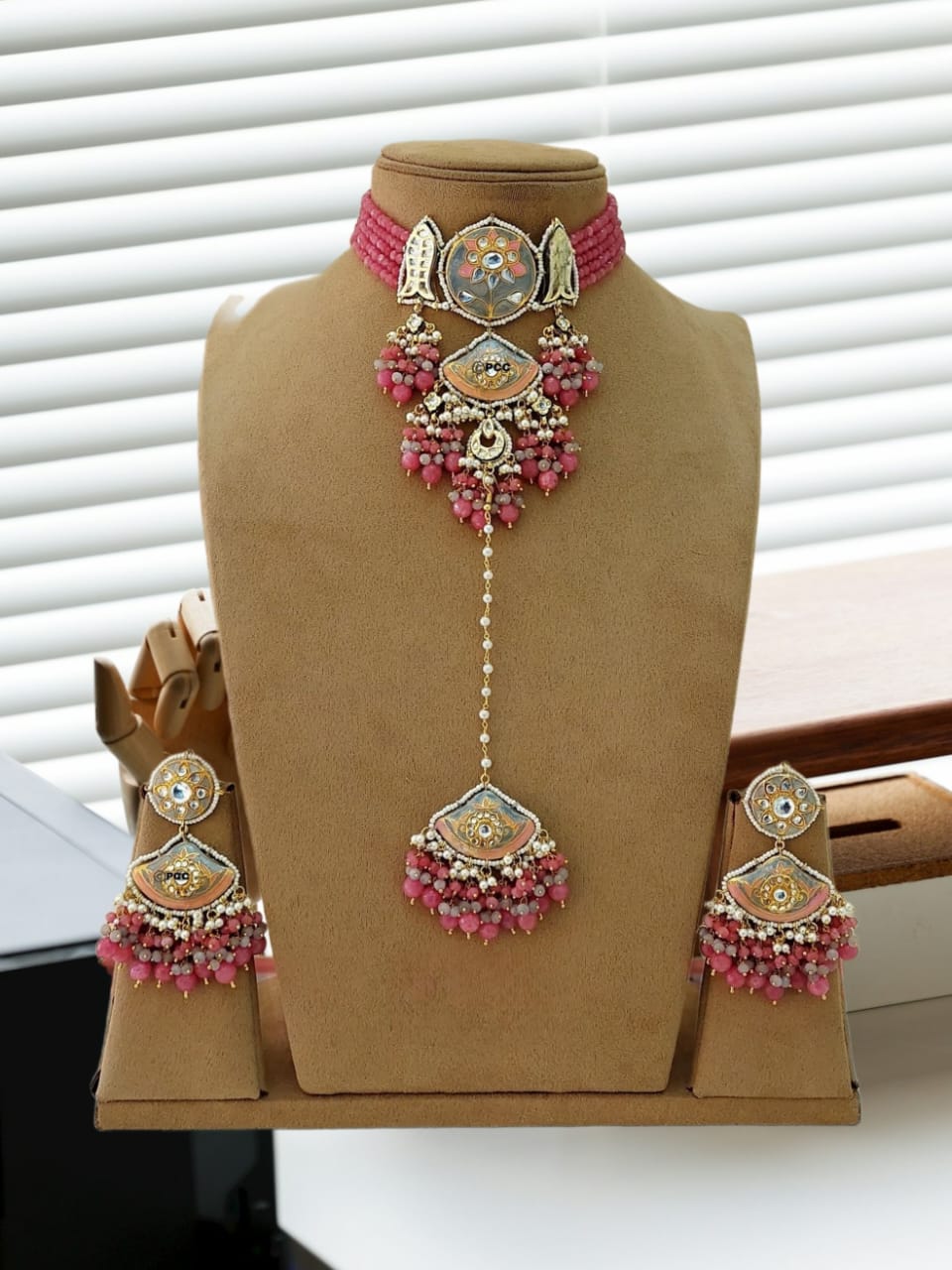 Minakari kundan polki necklace with maang tika